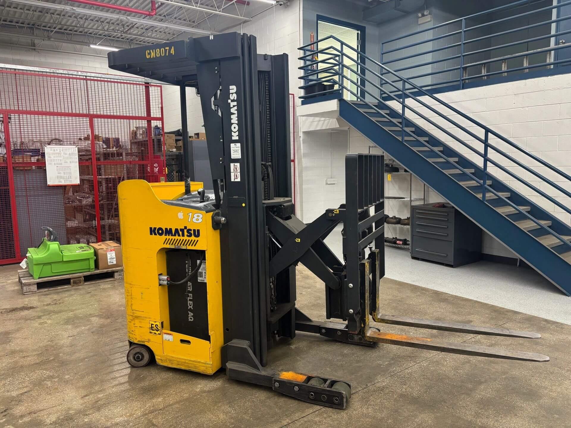 Komatsu Electric Reach Truck Forklift