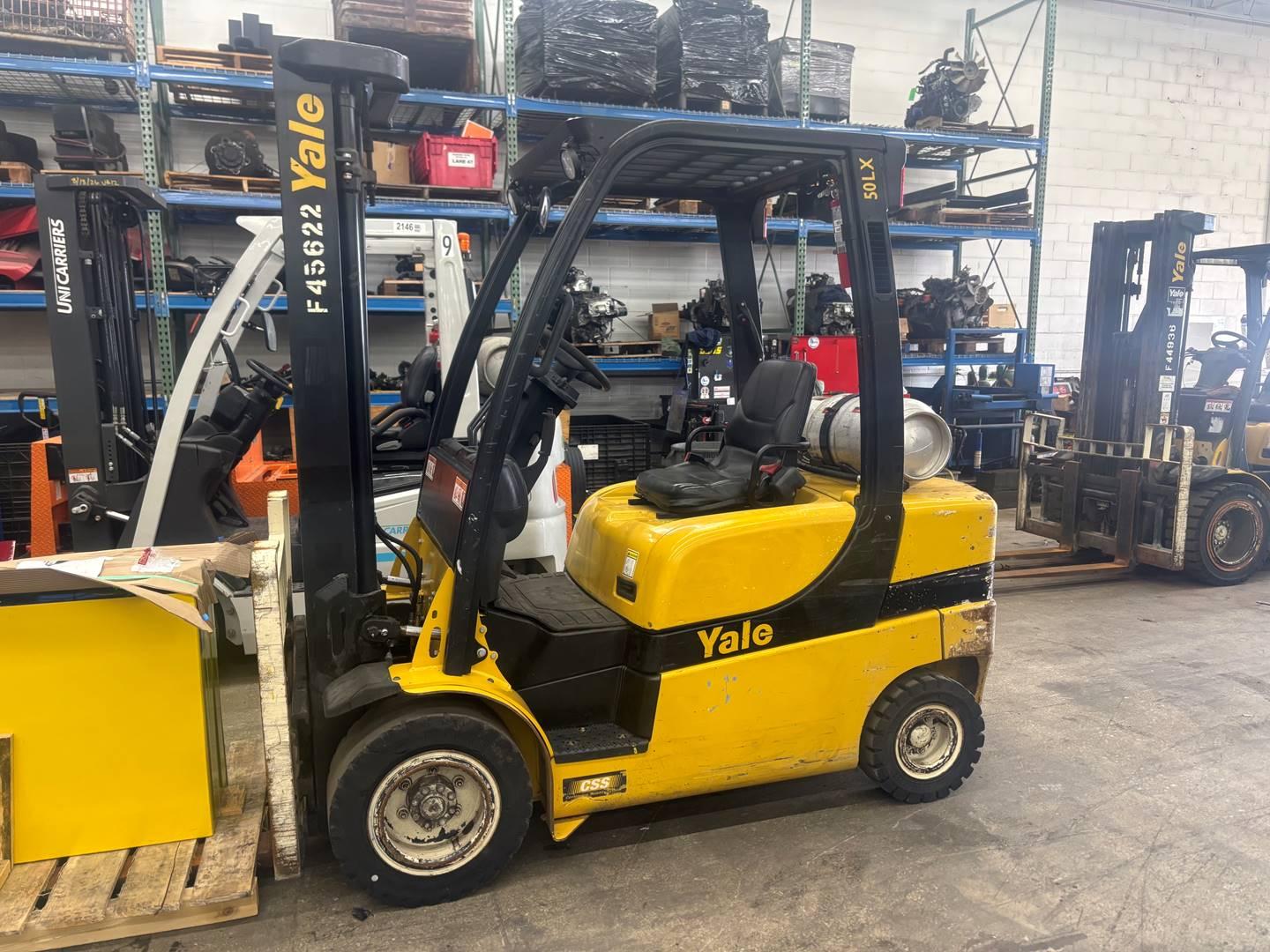 2015 Yale GLP050LX photo 1